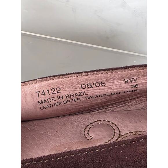 CLARKS Shoes Artisan Flats Comfort Brown Suede SlipOn Embroidered Women Size 9W - Picture 11 of 15